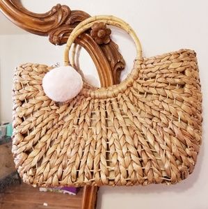 Wicker tote